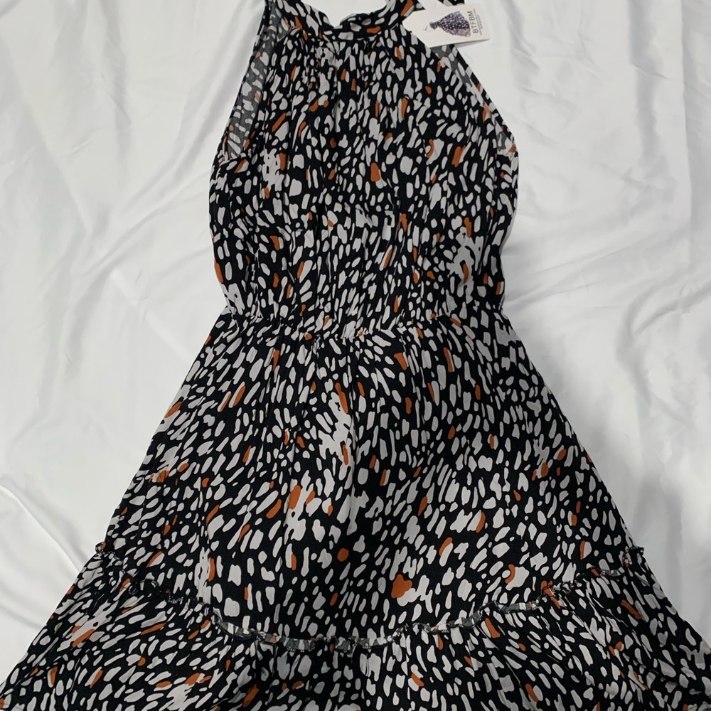 Black and white patterned dress